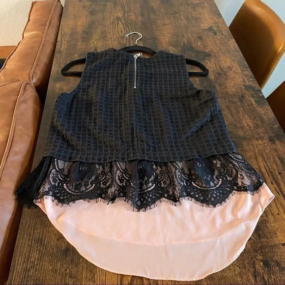 Greylin black and pink sleeveless textured blouse - Picture 6 of 13